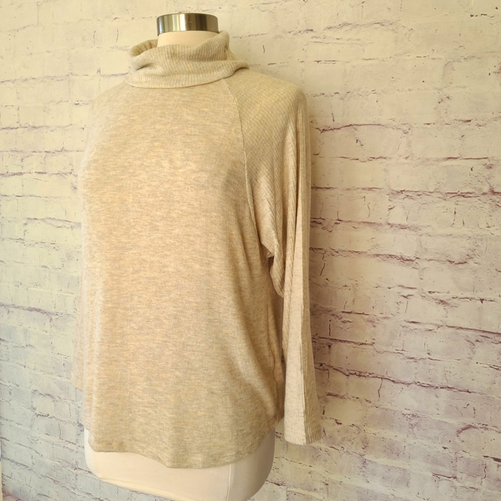 NWOT Lush Oatmeal Cowl Turtleneck Fine Guage Knit Sweater Medium